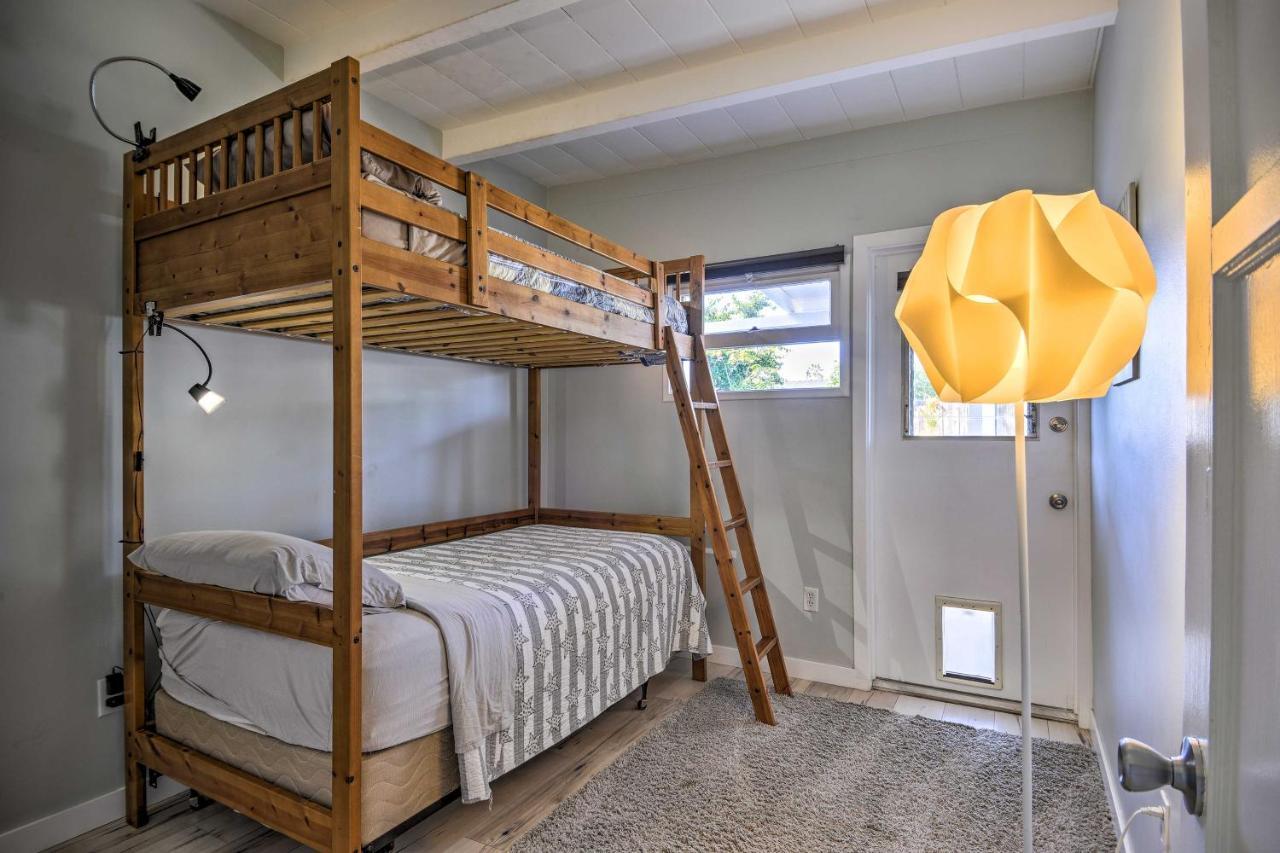 Remodeled Ventura Beach Home With Yard And Fire Pit! エクステリア 写真