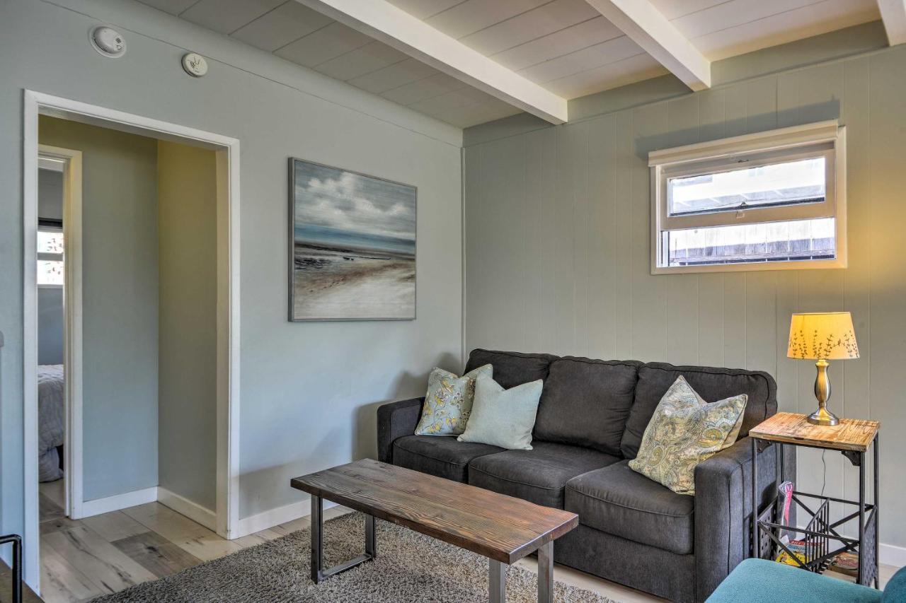 Remodeled Ventura Beach Home With Yard And Fire Pit! エクステリア 写真